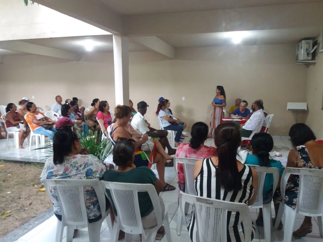 REUNIÃO COM APOSENTADOS