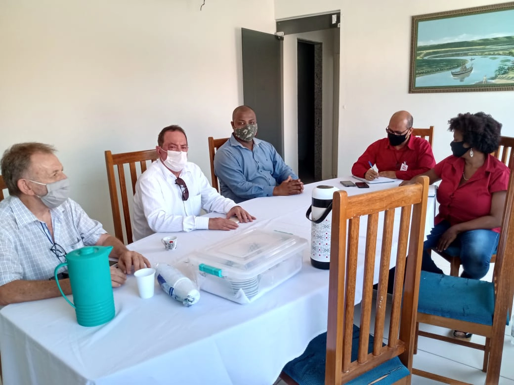 REUNIÃO COM O CANDIDATO A PREFEITO DO MUNICÍPIO Dr MAURO PERUCHI